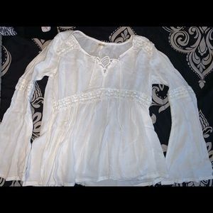 hollister cute flowy top